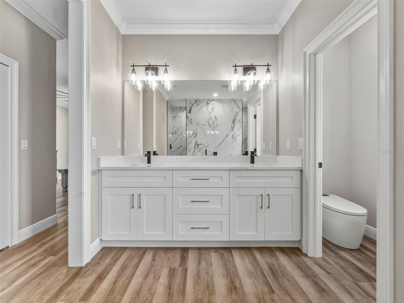 Image 22 of 76 For 8717 Driftwood Drive