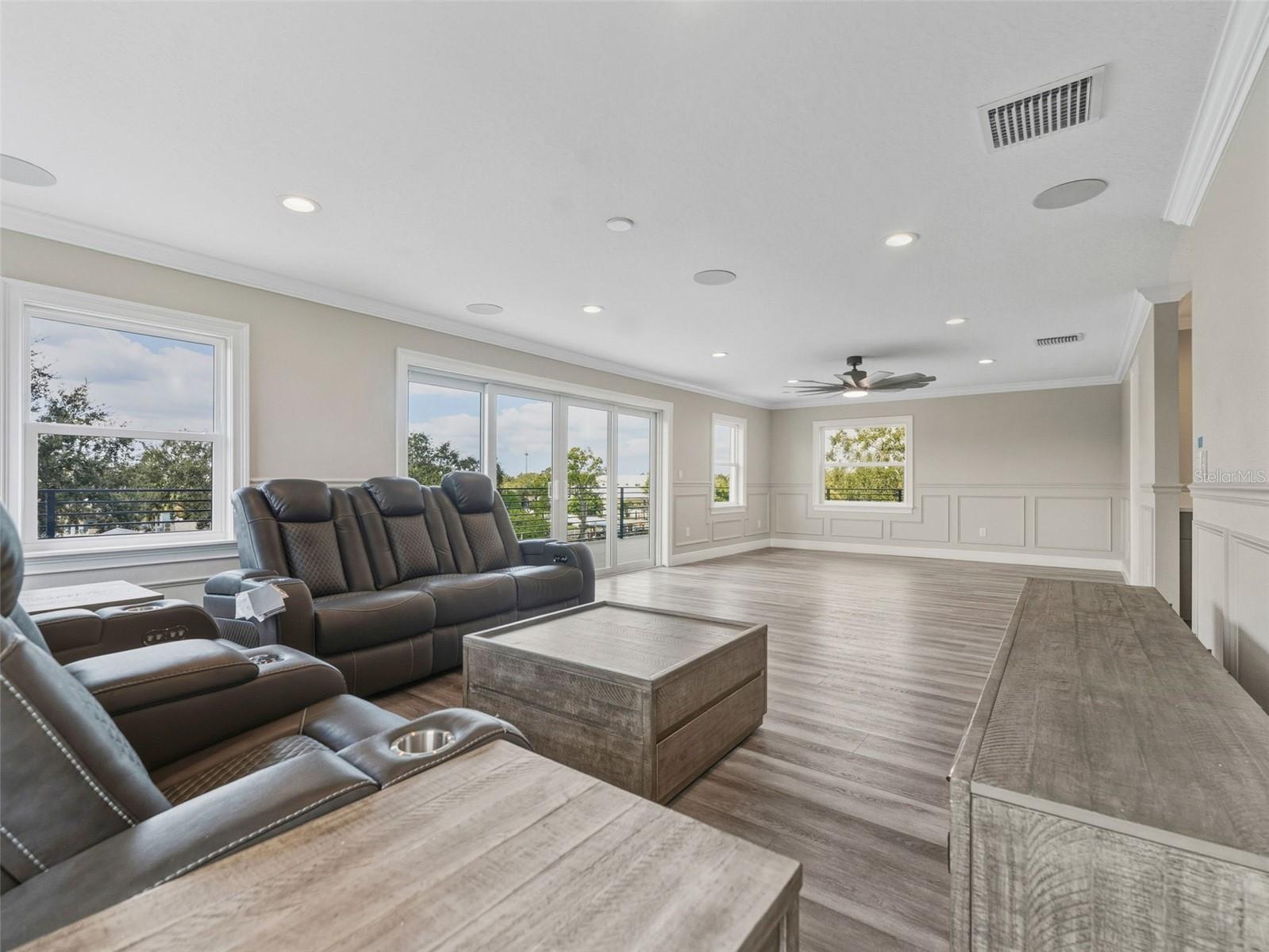 Image 33 of 76 For 8717 Driftwood Drive