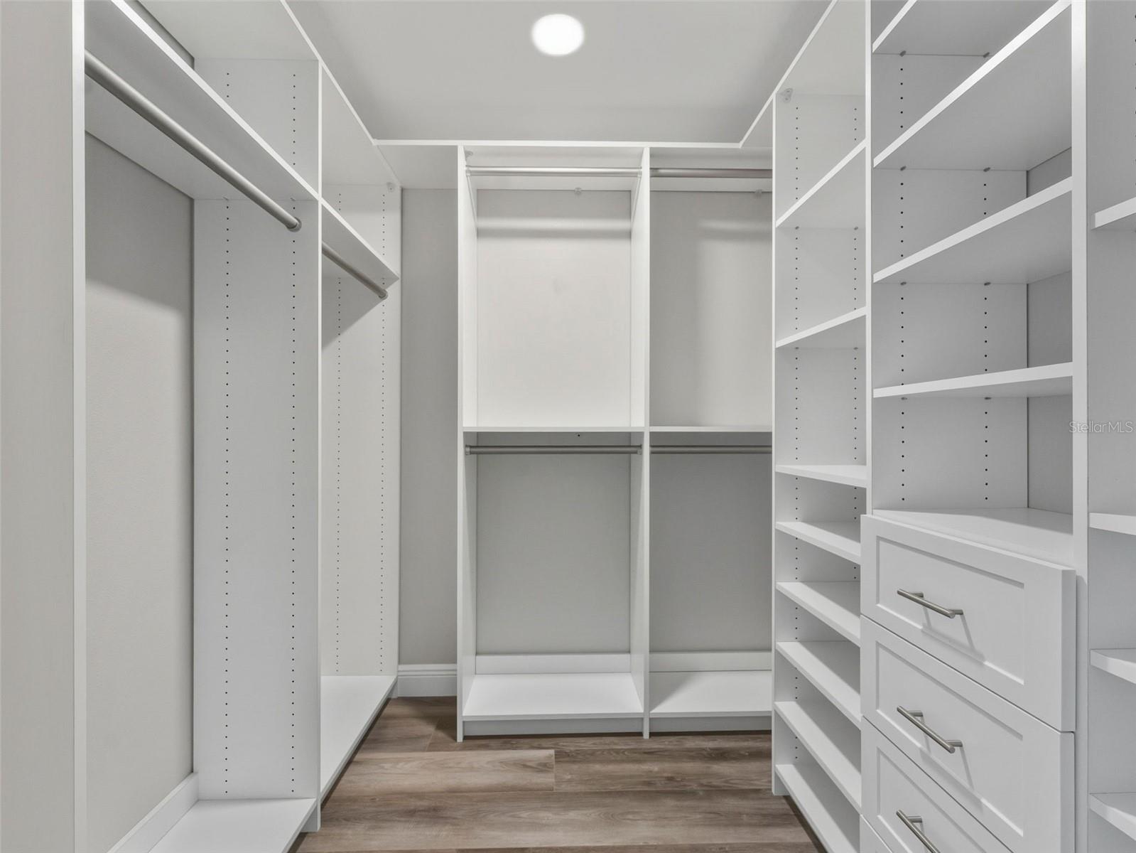 Image 44 of 76 For 8717 Driftwood Drive