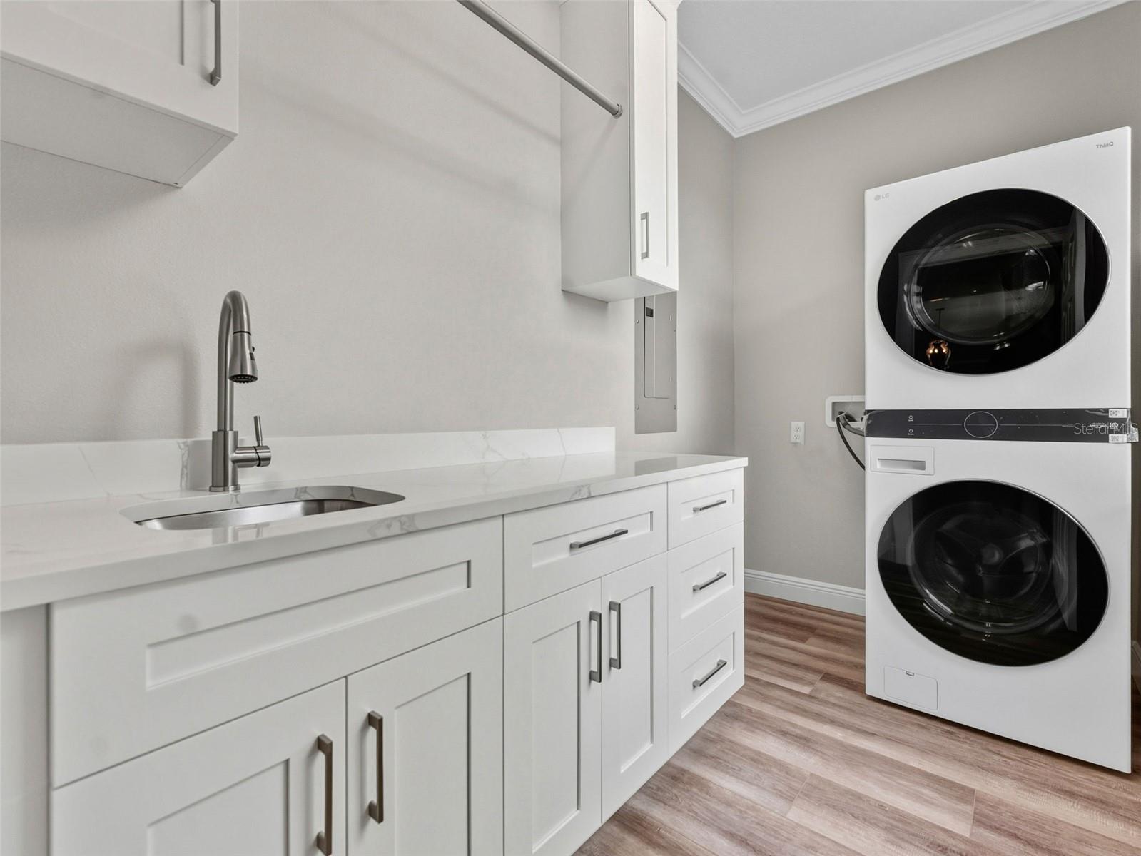 Image 51 of 76 For 8717 Driftwood Drive