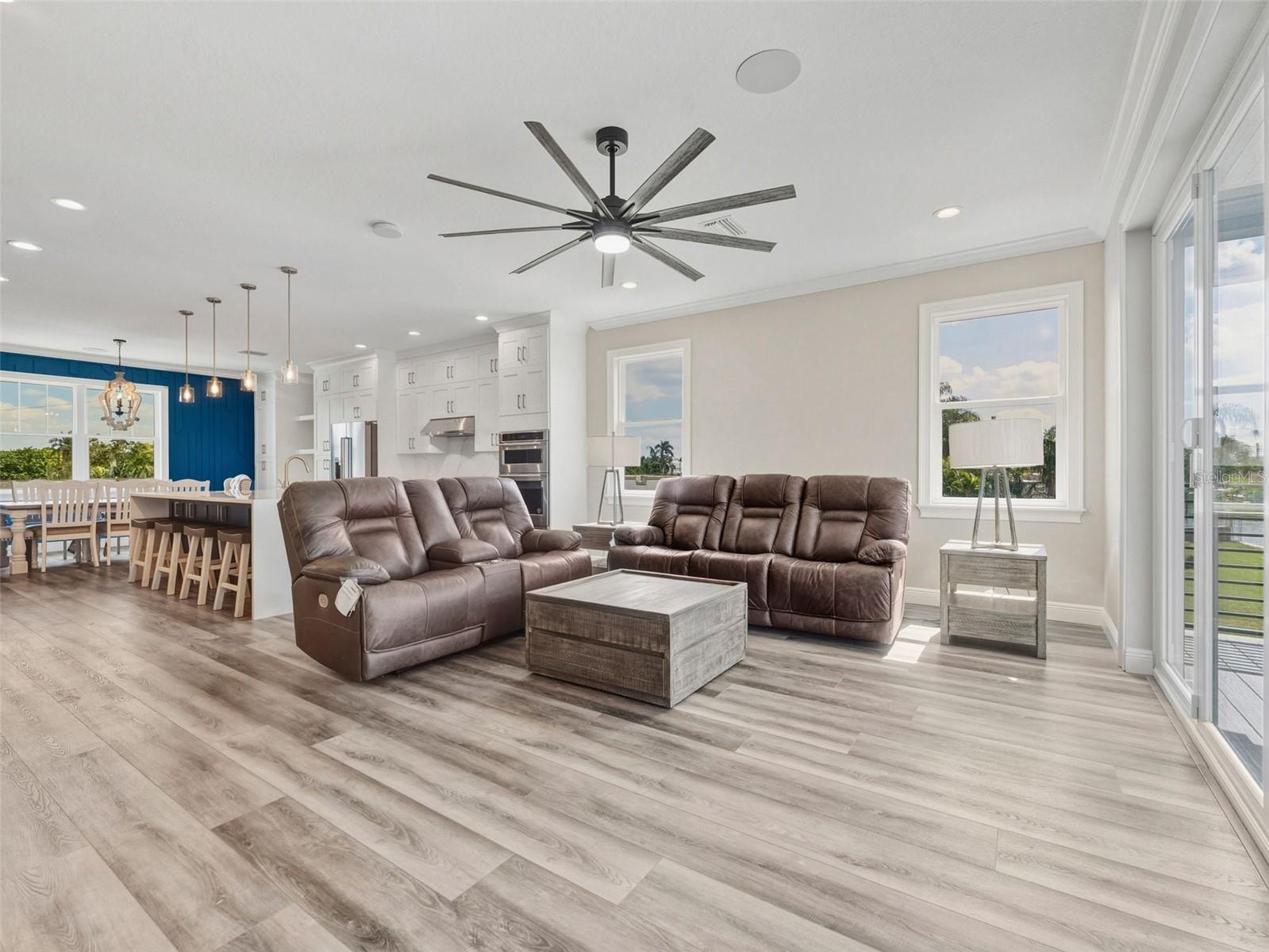 Image 9 of 76 For 8717 Driftwood Drive