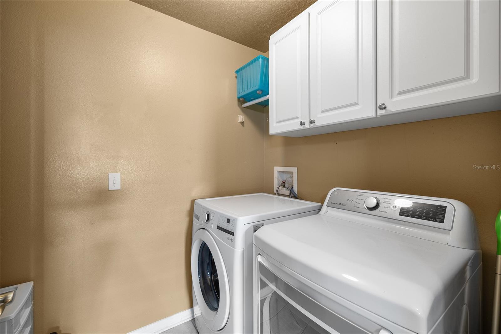 Image 39 of 62 For 6427 Bridgecrest Drive