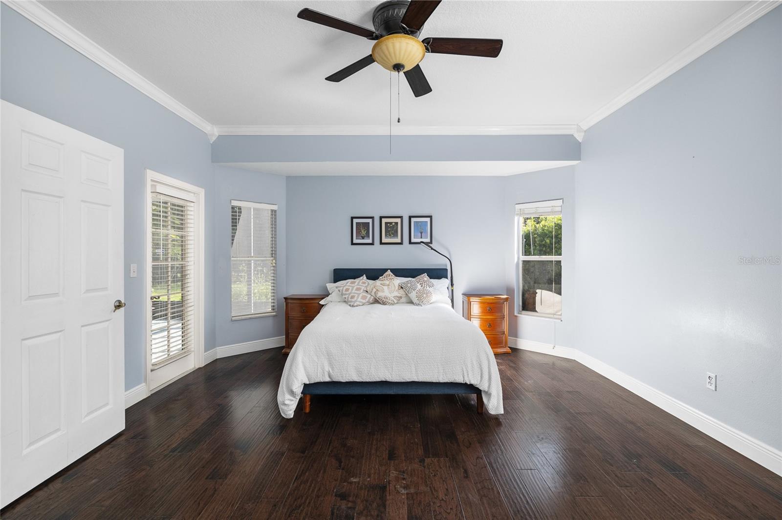 Image 4 of 62 For 6427 Bridgecrest Drive