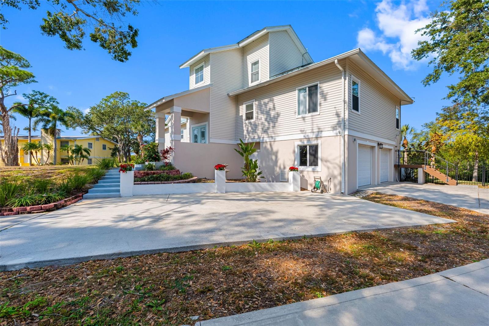 Image 5 of 40 For 1580 Macchesney Drive