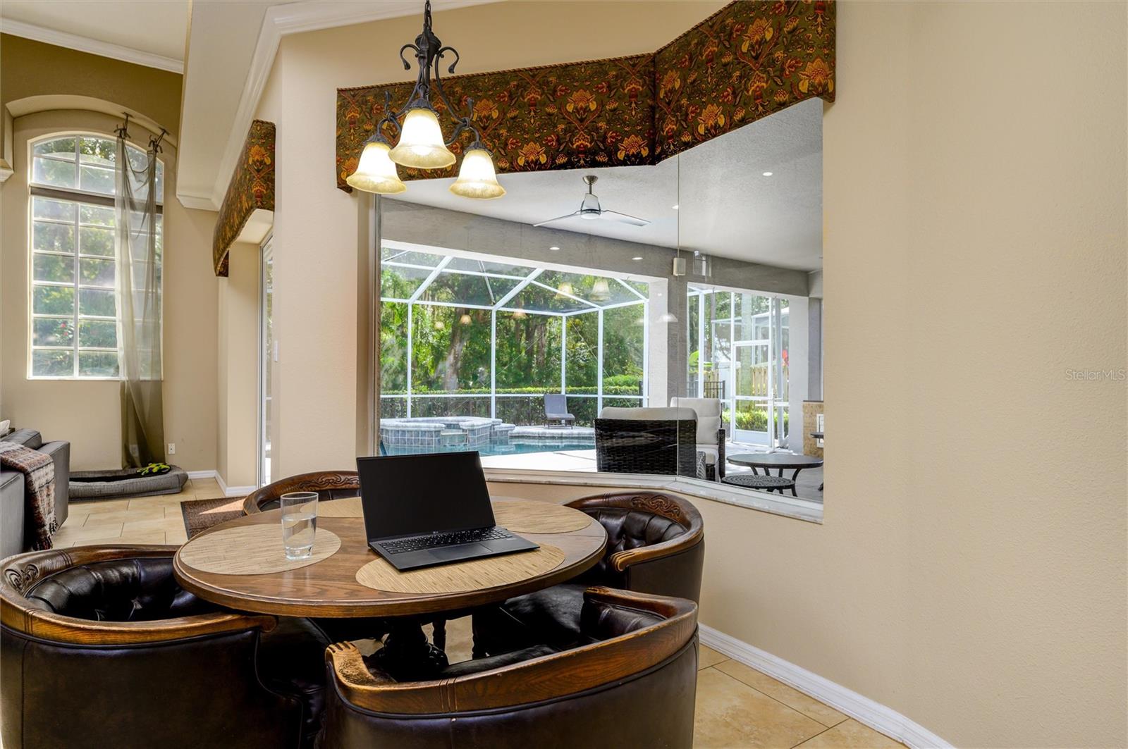 Image 15 of 47 For 17521 Edinburgh Drive