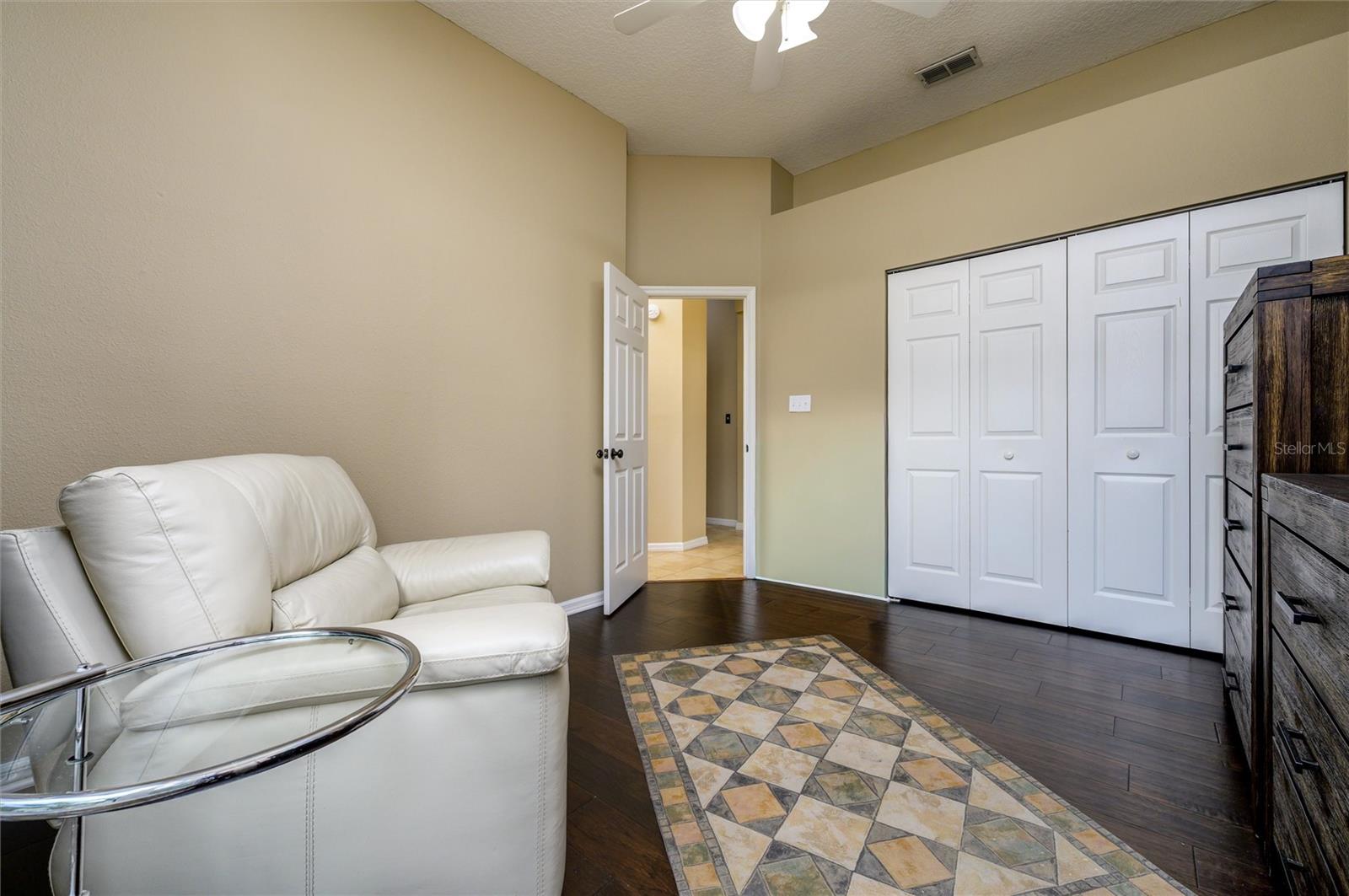 Image 30 of 47 For 17521 Edinburgh Drive