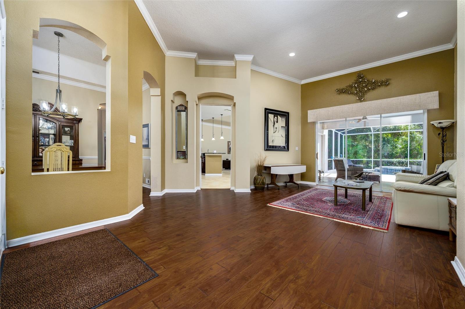 Image 5 of 47 For 17521 Edinburgh Drive