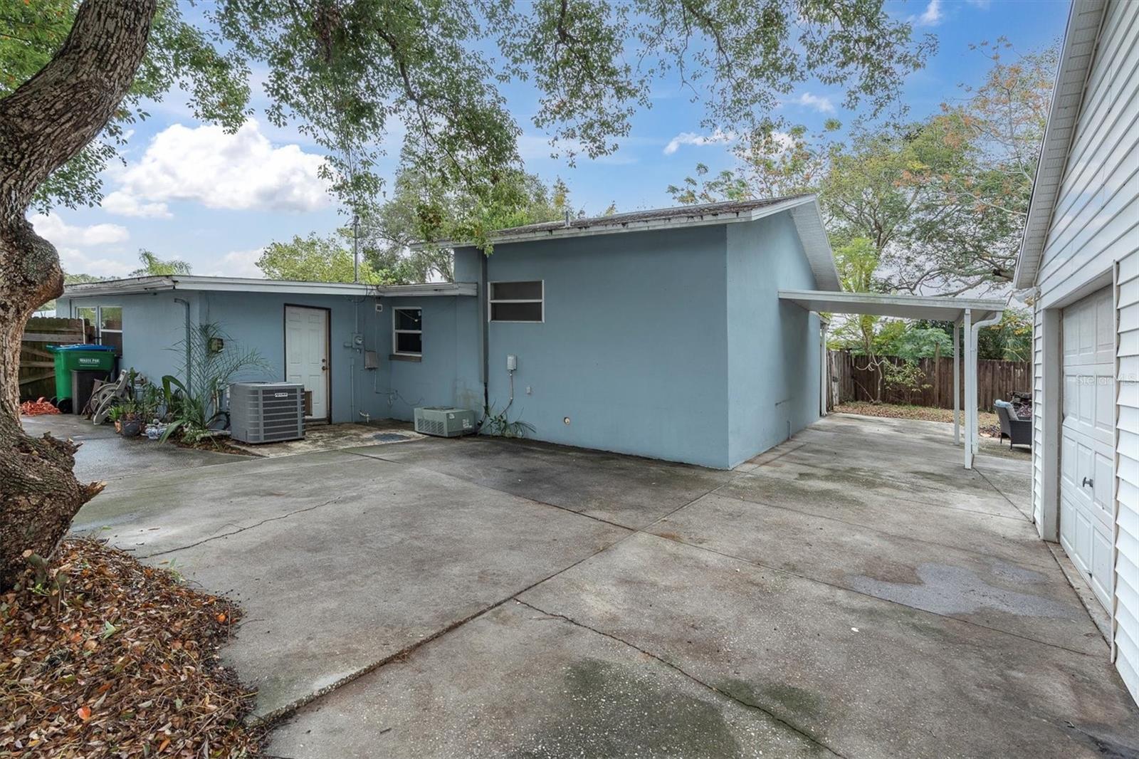 Image 52 of 61 For 1610 Indiana Avenue