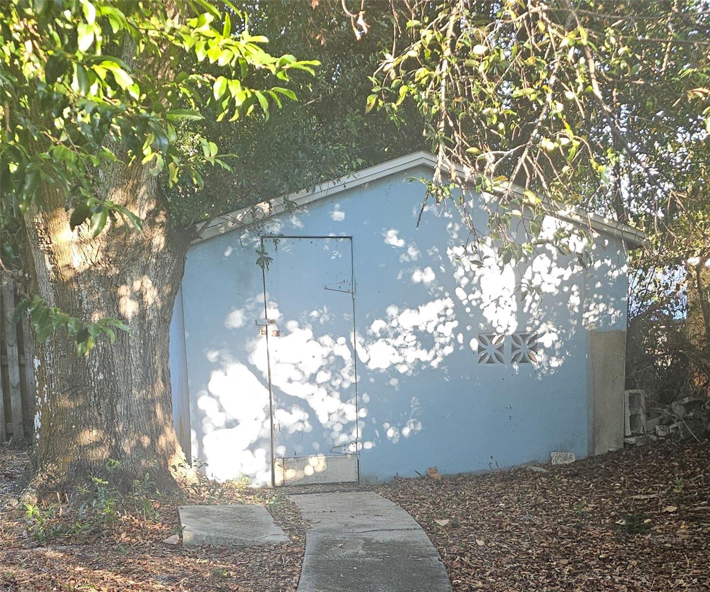 Image 58 of 61 For 1610 Indiana Avenue