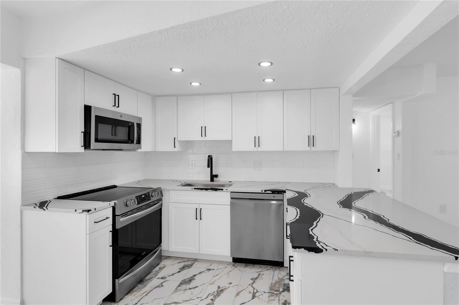 Image 9 of 29 For 7320 Oelsner Street