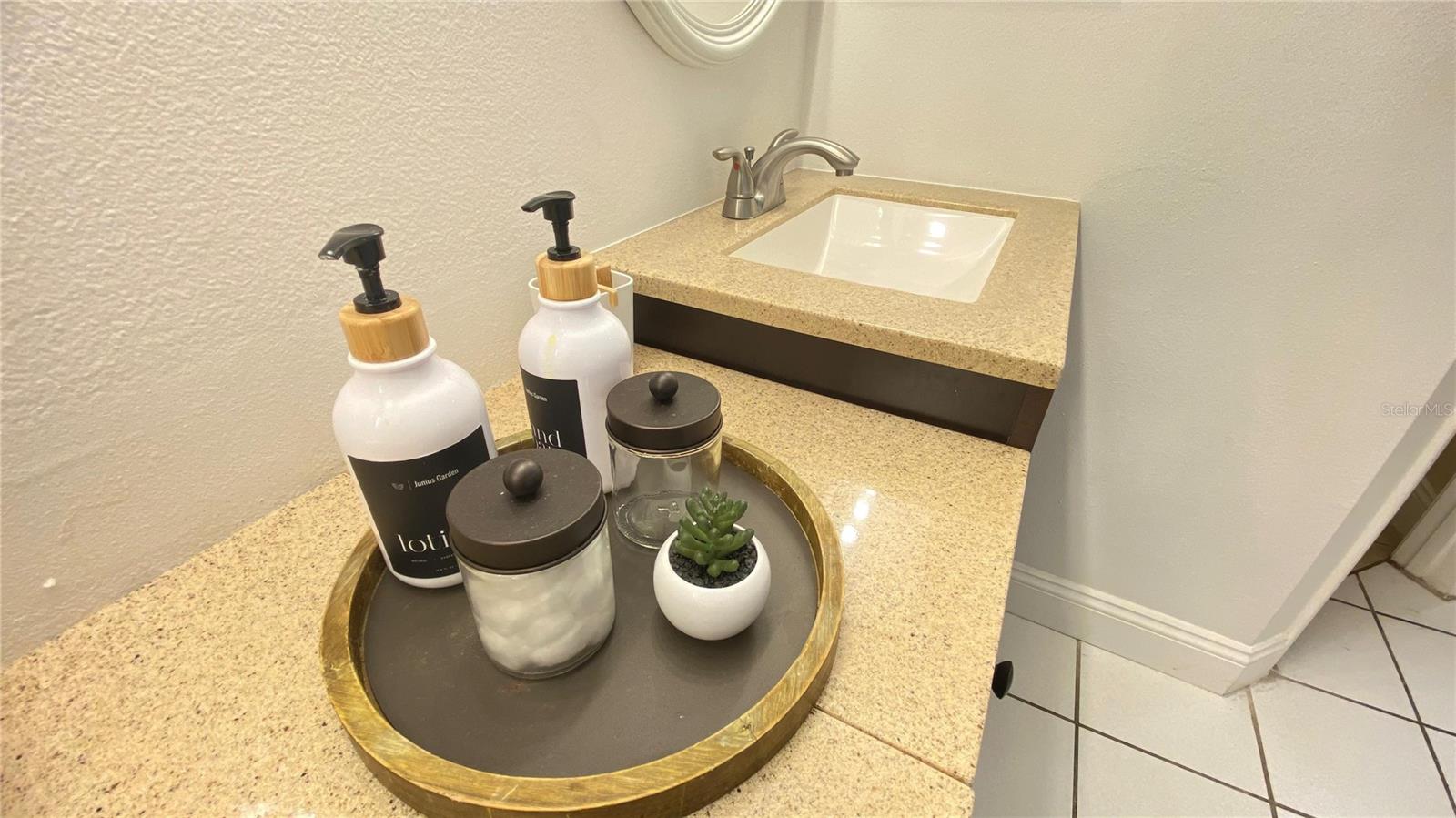 Image 17 of 30 For 1001 Lester Ridge Court