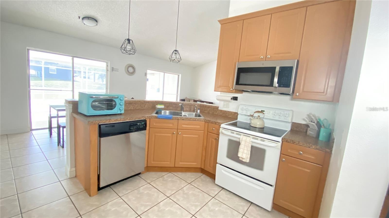 Image 2 of 30 For 1001 Lester Ridge Court