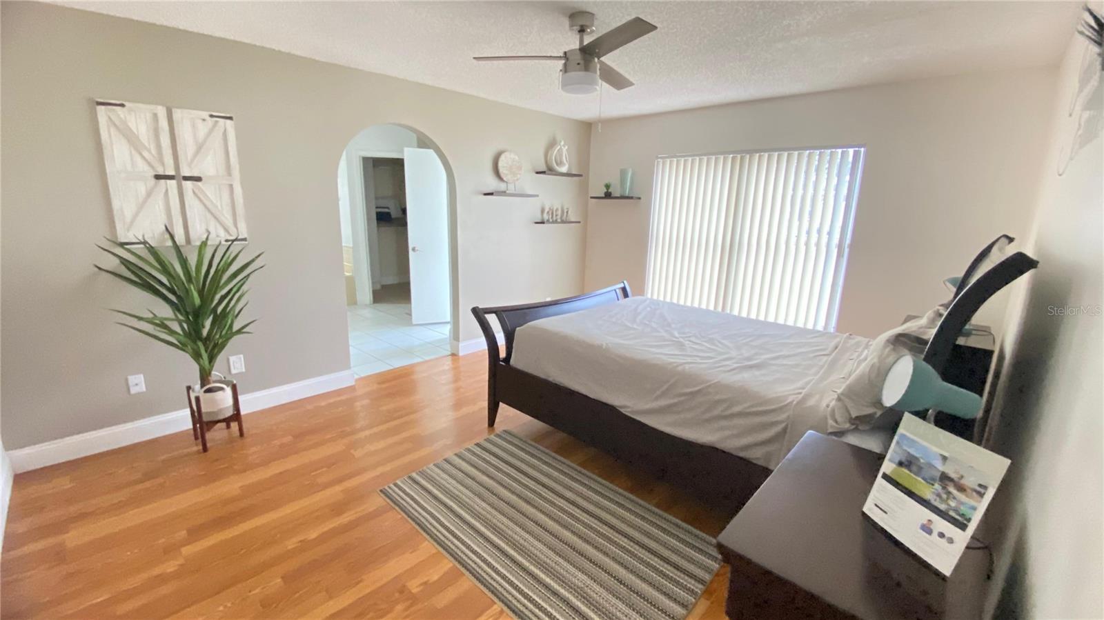 Image 22 of 30 For 1001 Lester Ridge Court