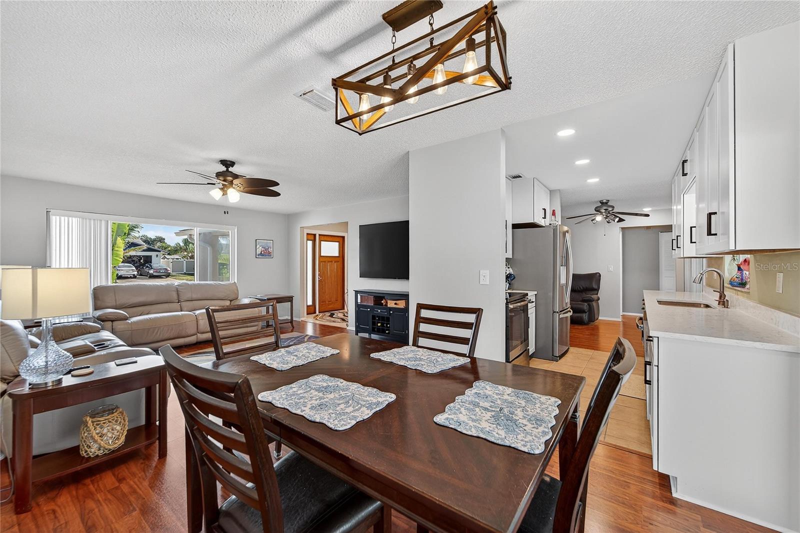 Image 13 of 34 For 2308 Hawthorne Drive