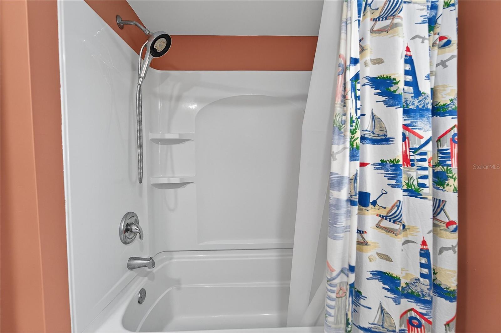 Image 23 of 34 For 2308 Hawthorne Drive