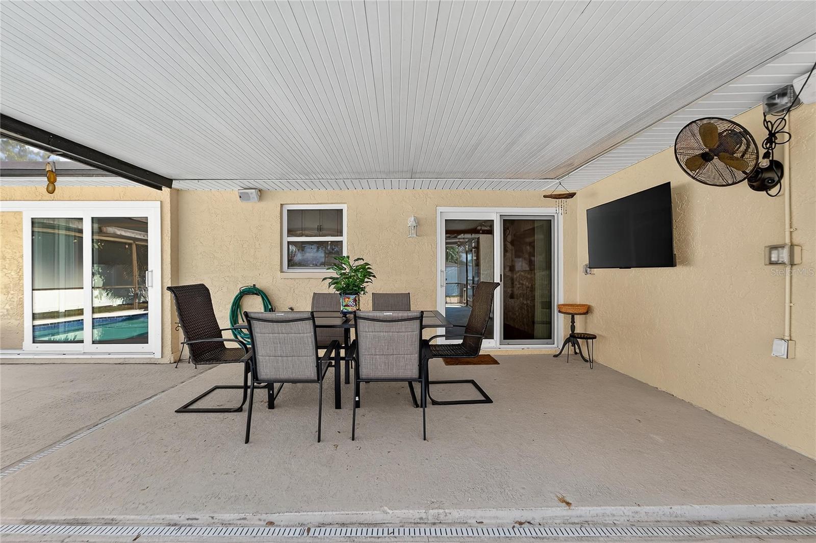 Image 25 of 34 For 2308 Hawthorne Drive