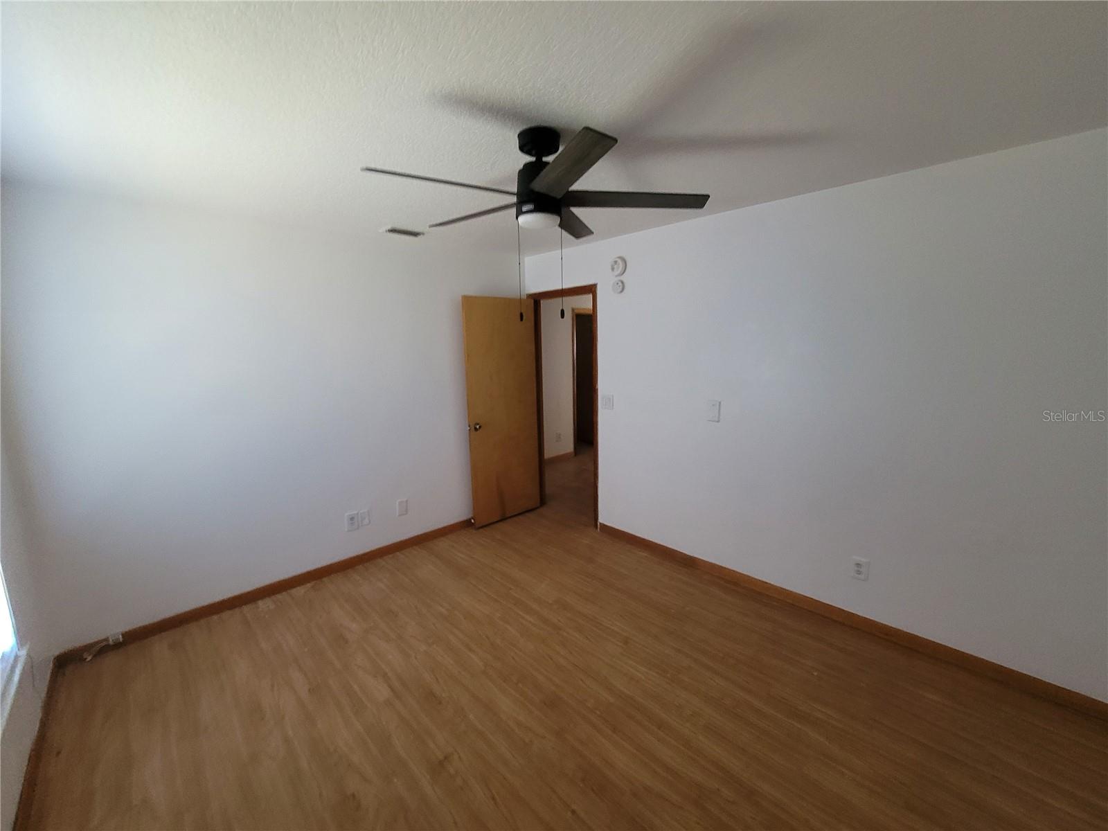 Image 26 of 27 For 37515 Phelps Road