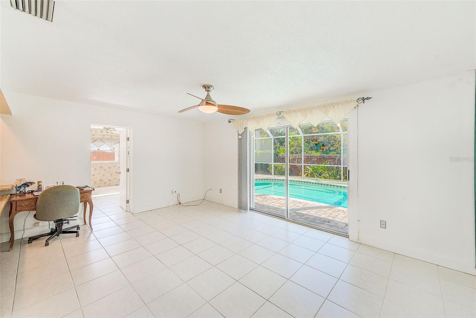 Image 10 of 51 For 6796 122nd Street