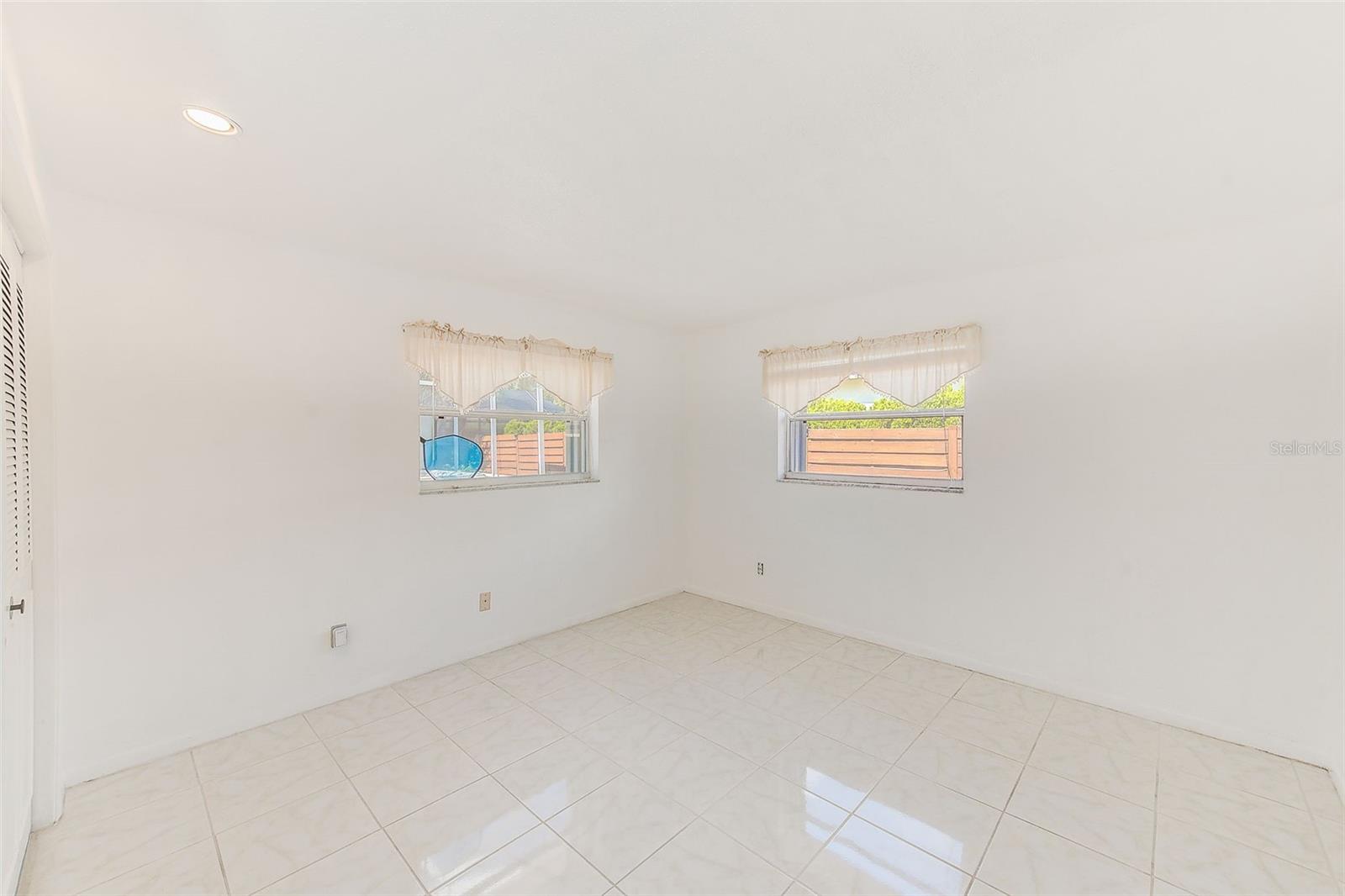 Image 20 of 51 For 6796 122nd Street