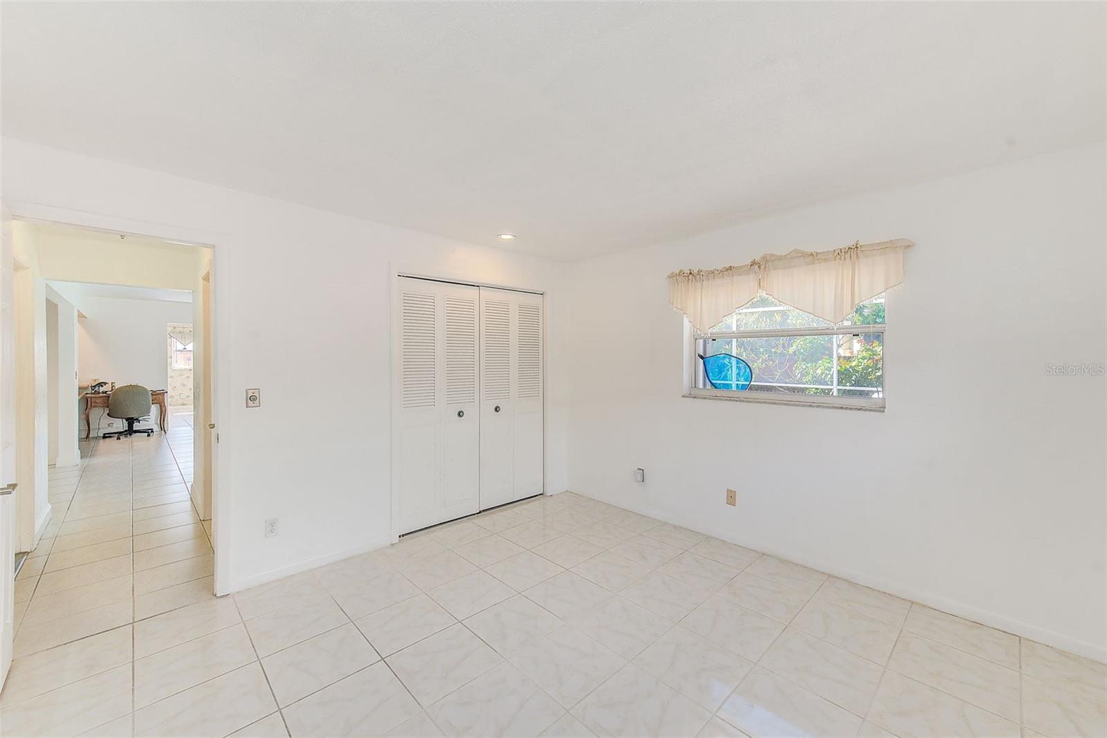 Image 21 of 51 For 6796 122nd Street