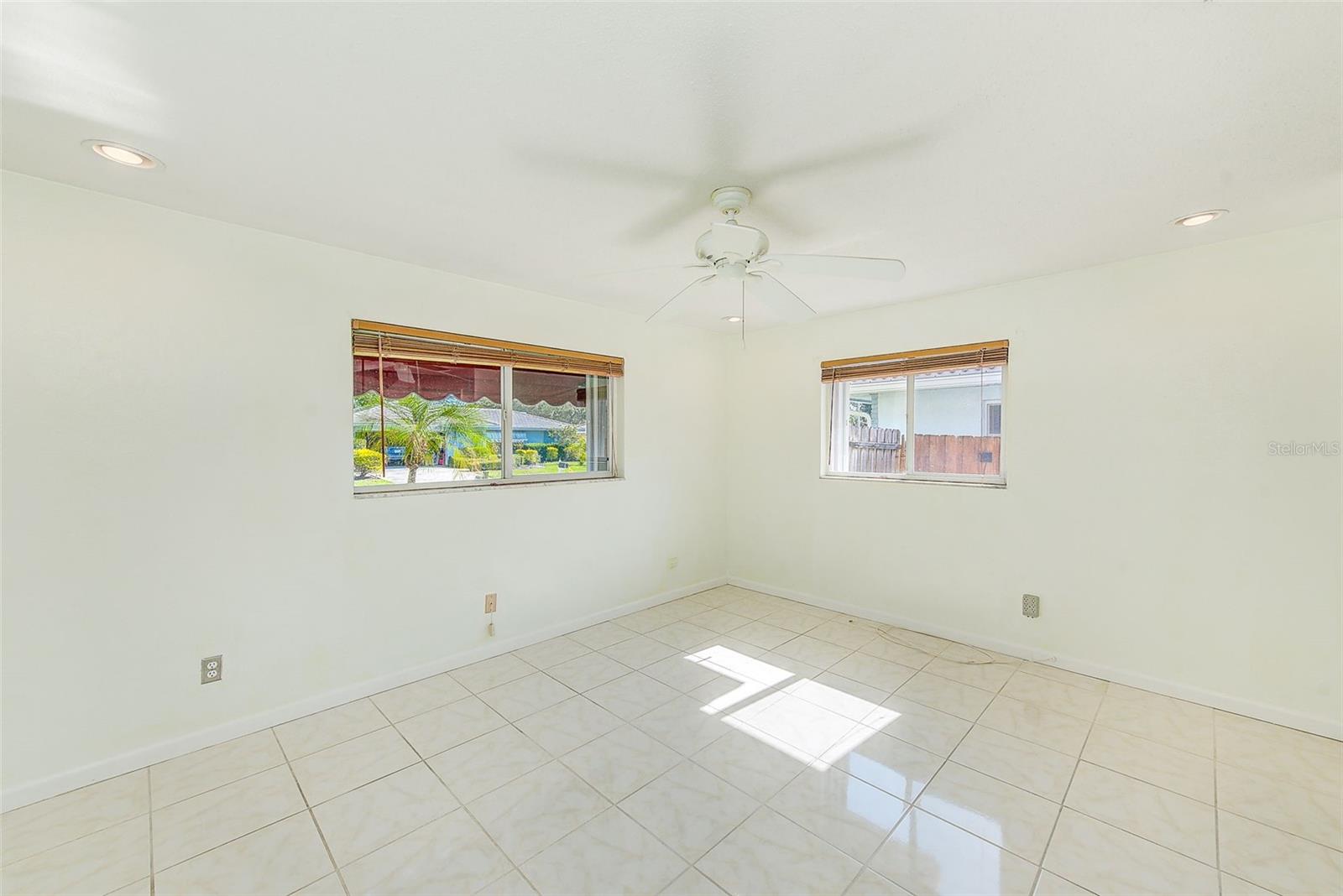 Image 25 of 51 For 6796 122nd Street