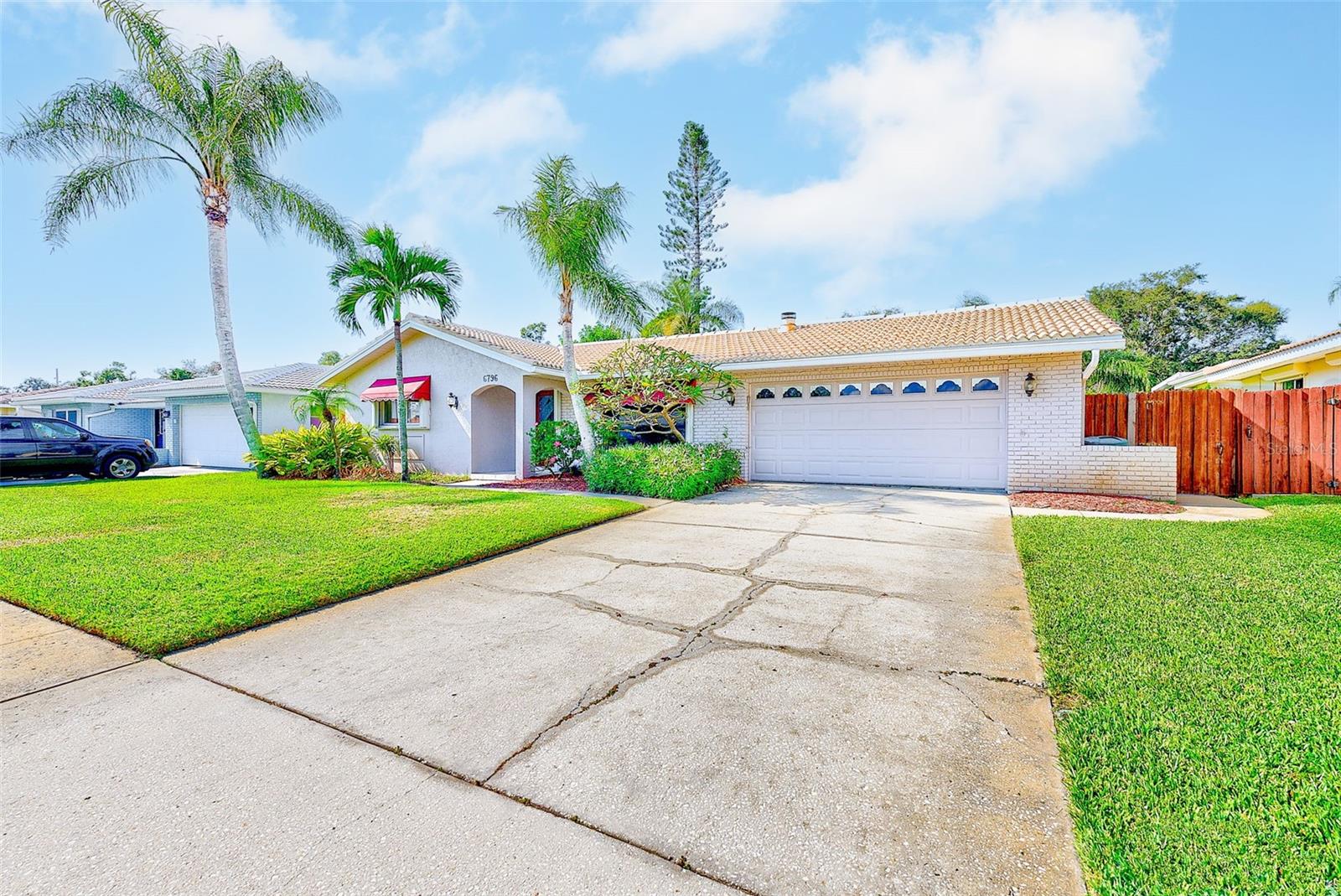 Image 30 of 51 For 6796 122nd Street