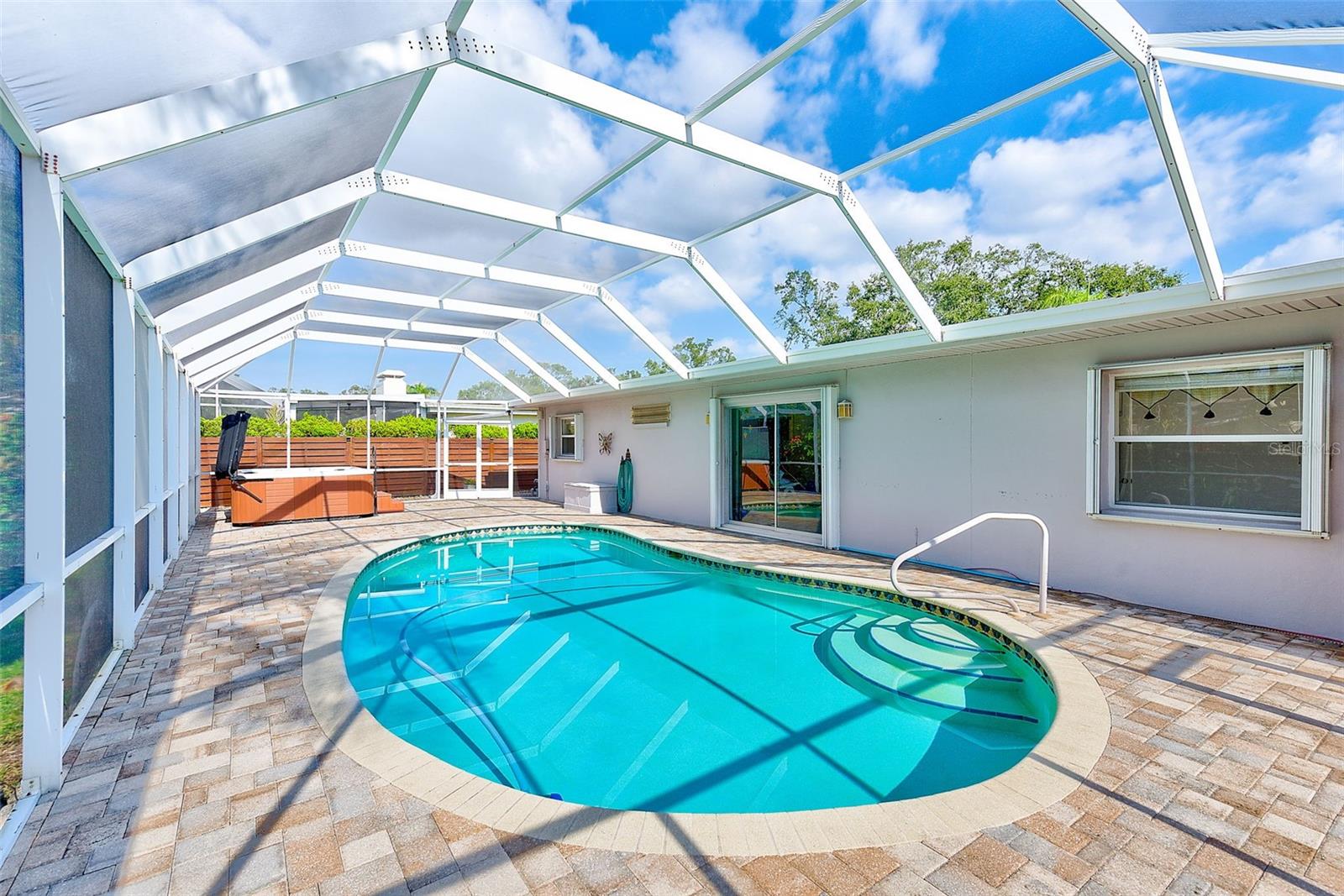 Image 33 of 51 For 6796 122nd Street