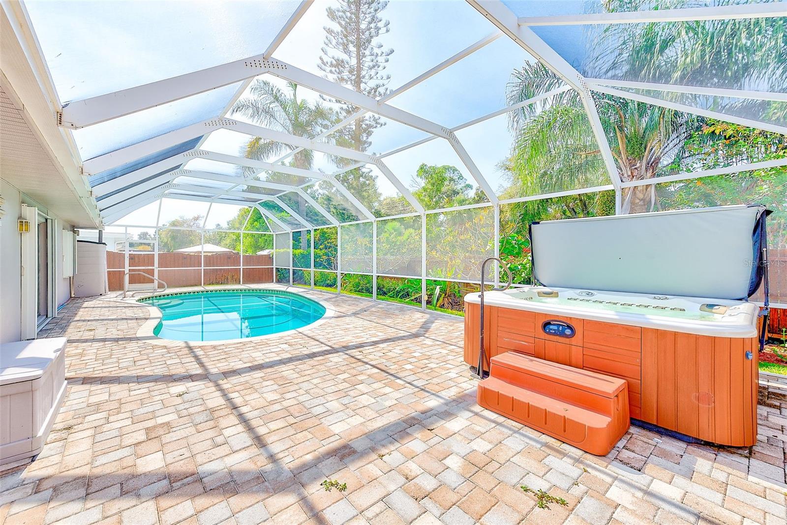 Image 35 of 51 For 6796 122nd Street