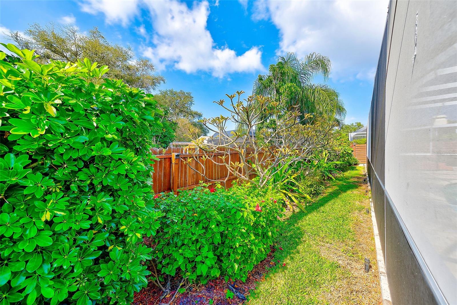 Image 37 of 51 For 6796 122nd Street