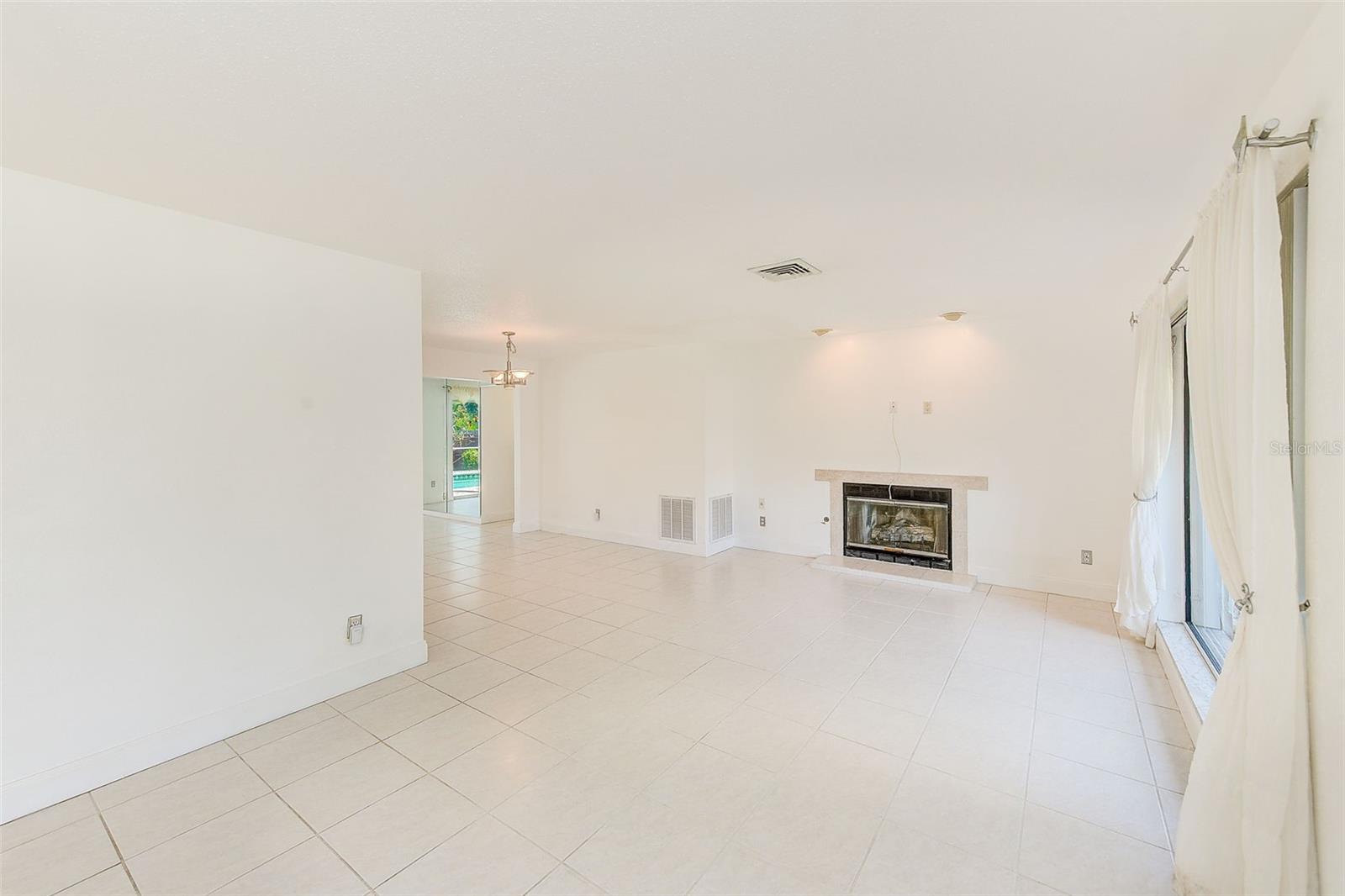 Image 4 of 51 For 6796 122nd Street