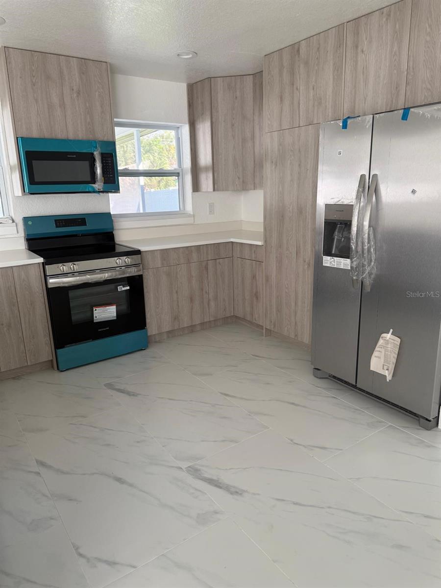 Image 11 of 32 For 4119 Harrisburg Street Ne