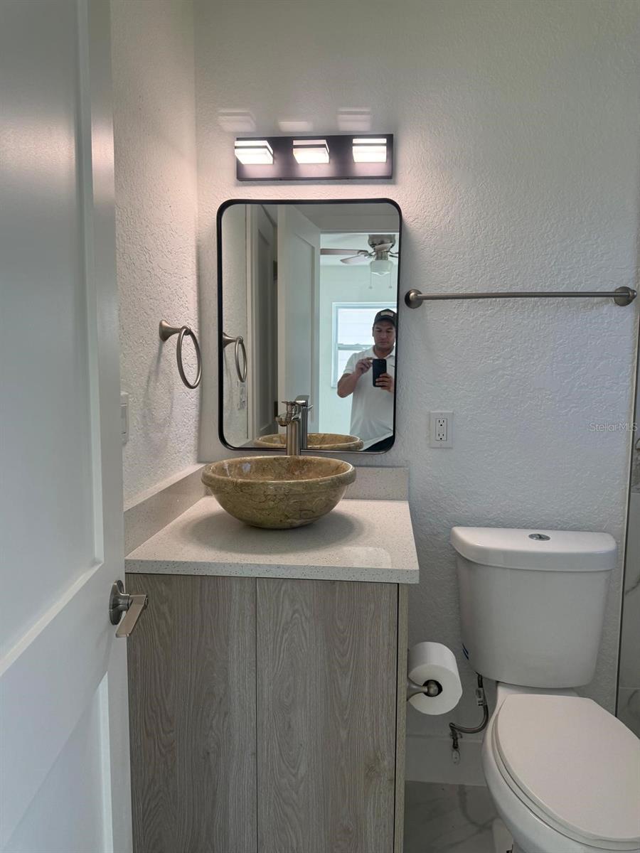 Image 17 of 32 For 4119 Harrisburg Street Ne