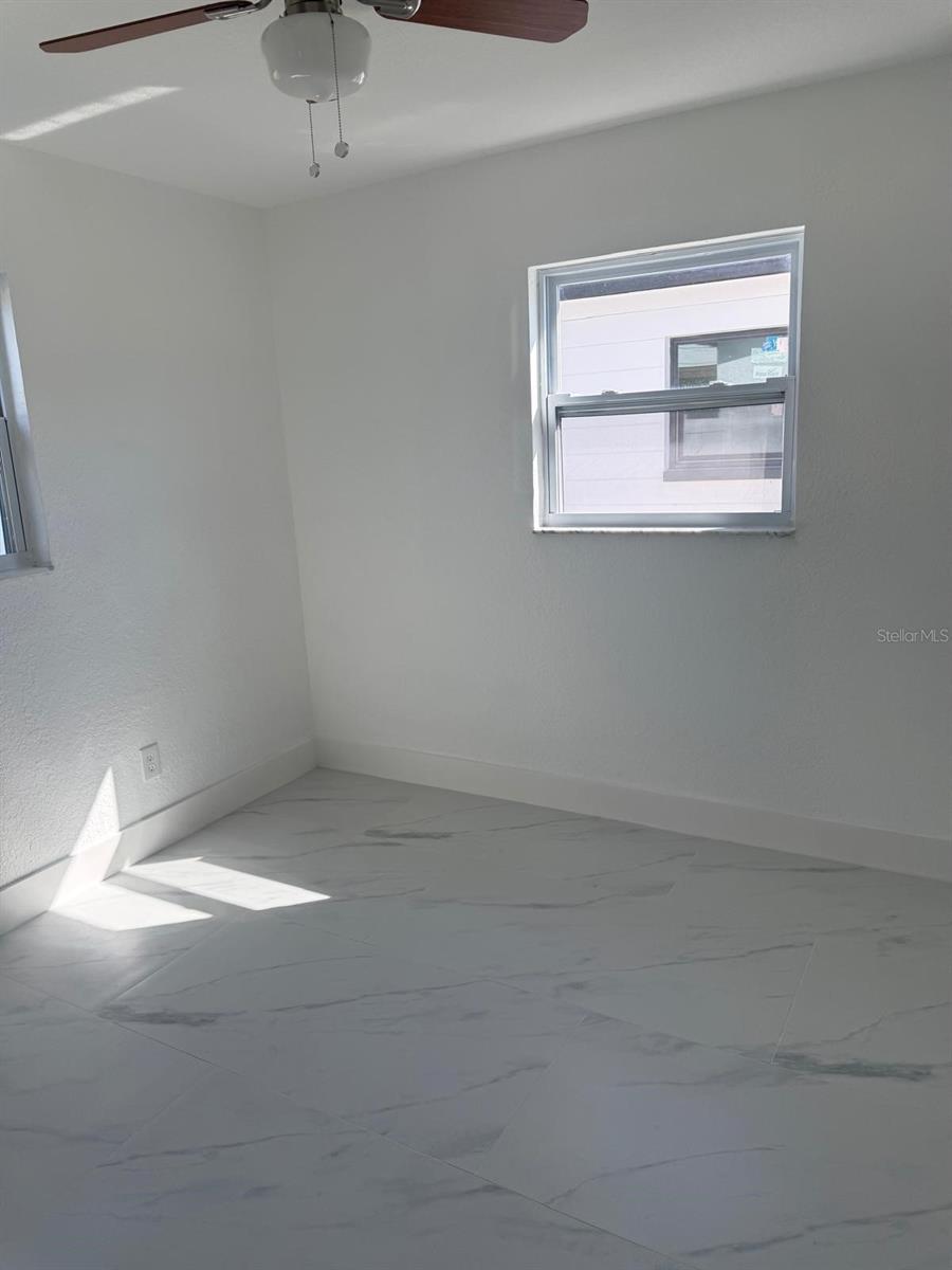 Image 27 of 32 For 4119 Harrisburg Street Ne