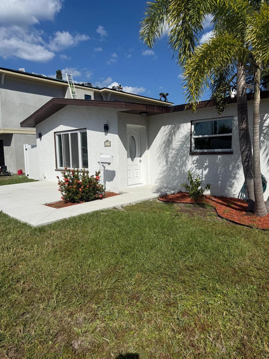 Image 4 of 32 For 4119 Harrisburg Street Ne