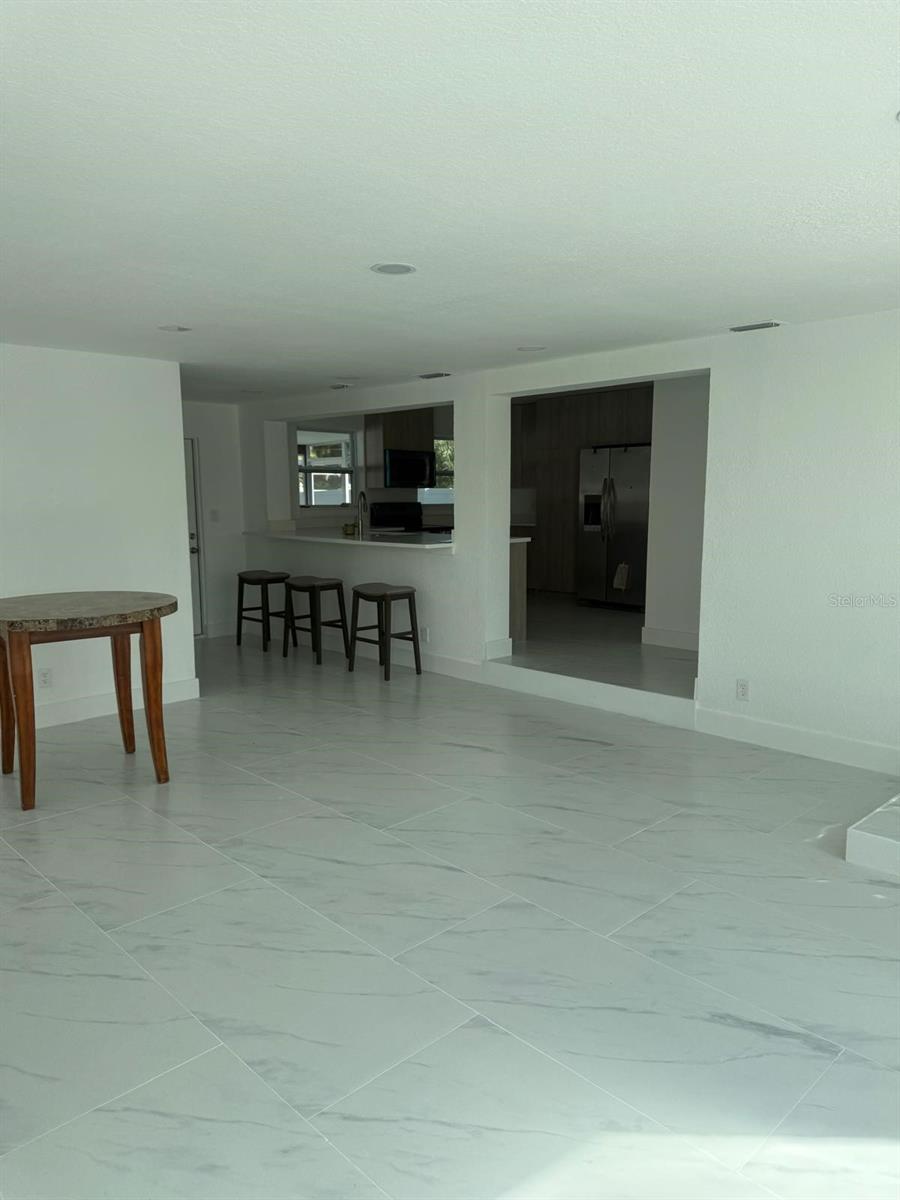 Image 8 of 32 For 4119 Harrisburg Street Ne