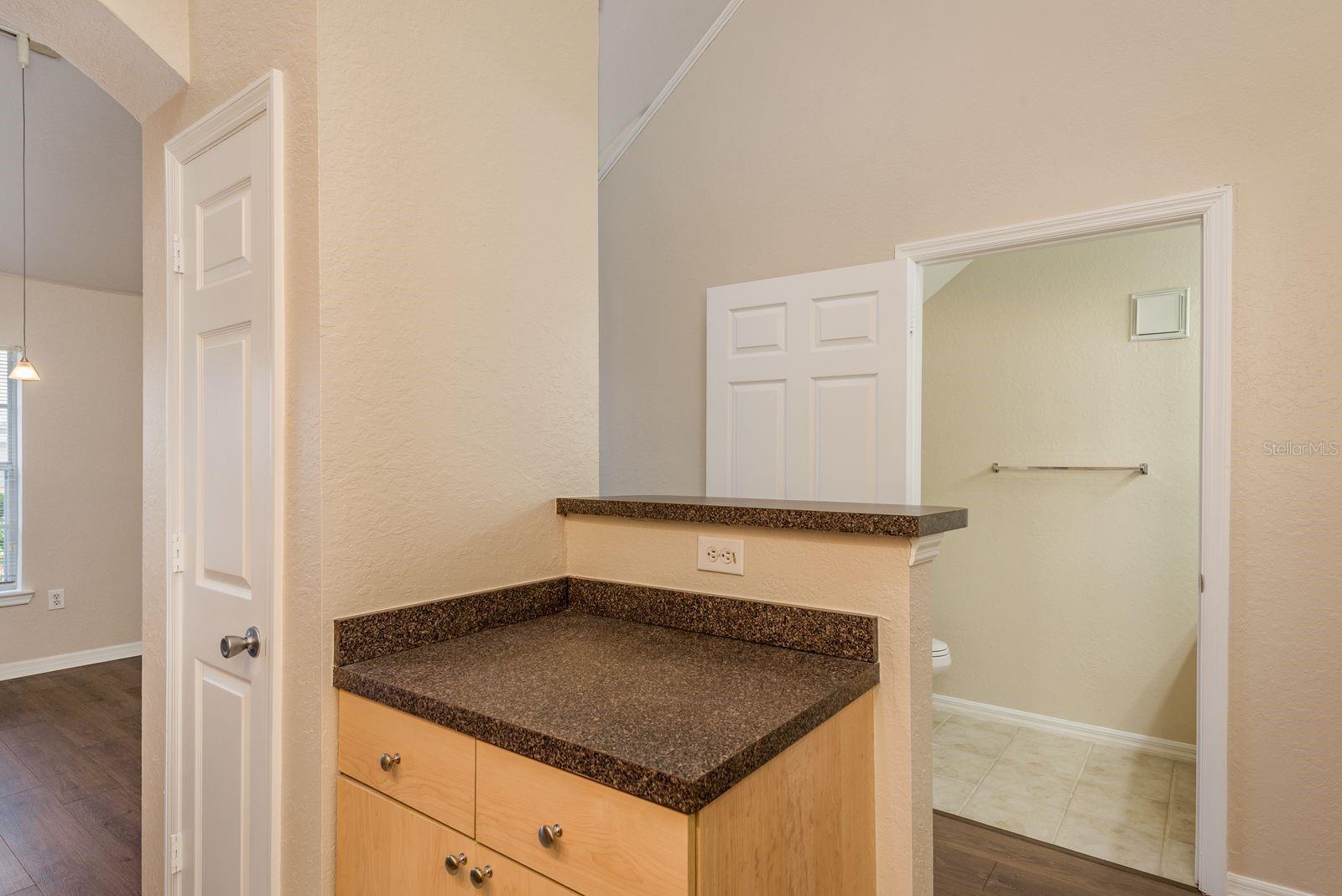 Image 11 of 50 For 3521 Kings Road 102