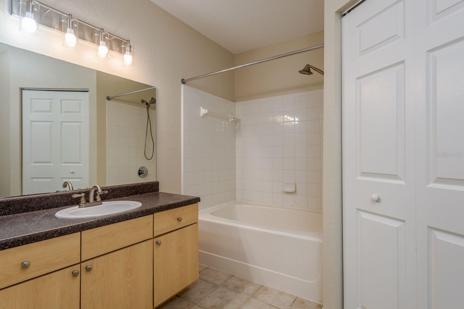 Image 16 of 50 For 3521 Kings Road 102