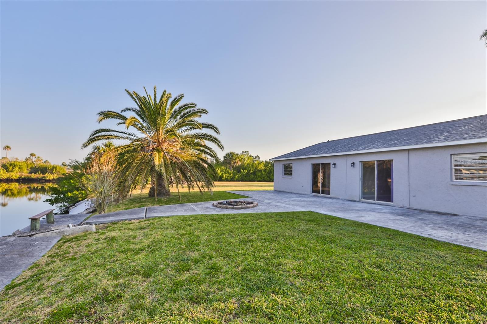 Image 4 of 14 For 9925 Grace Drive