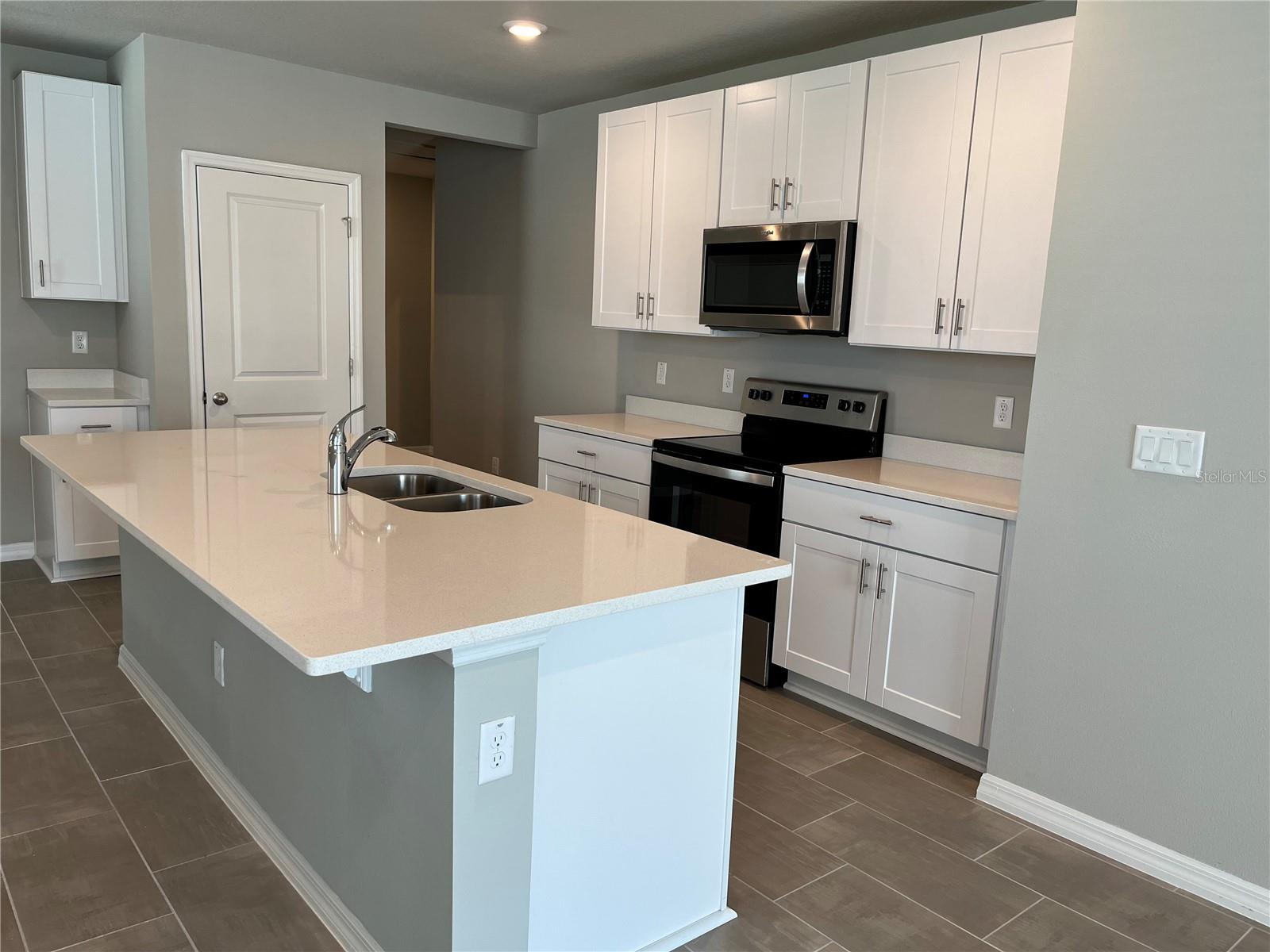 Image 5 of 27 For 34823 Telluride Lane