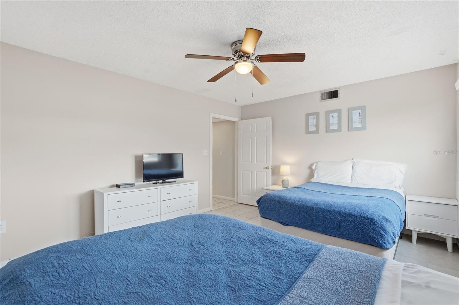 Image 19 of 43 For 17450 Gulf Boulevard 104