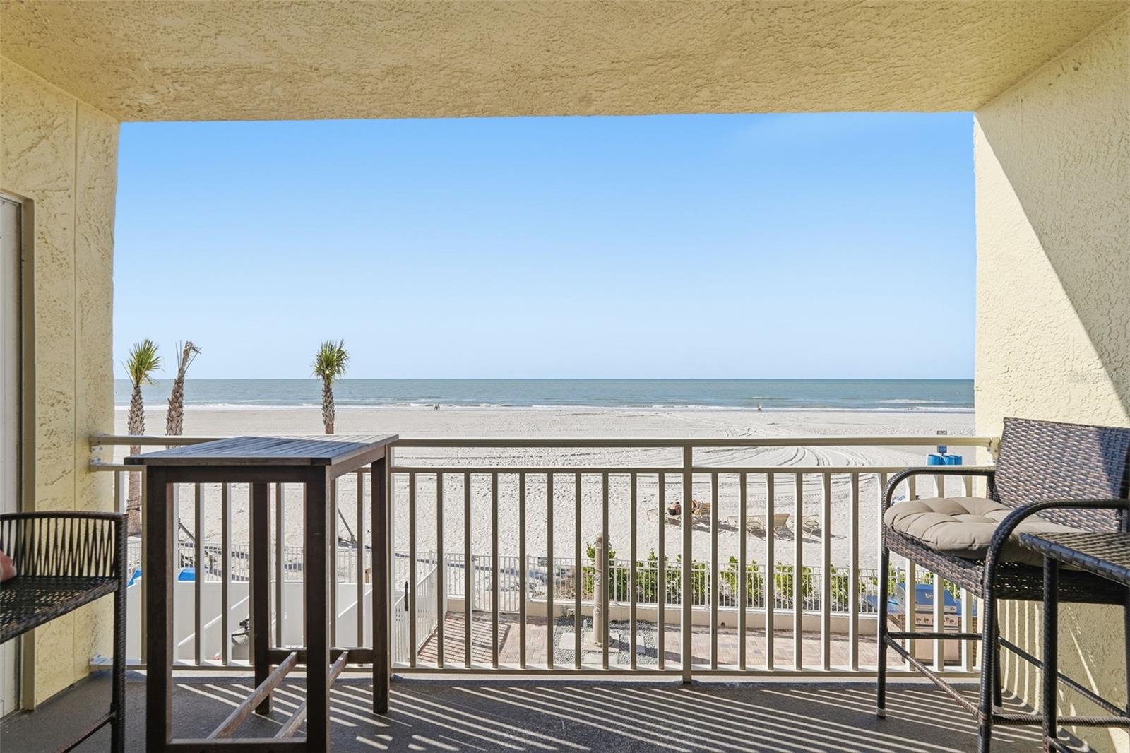 Image 30 of 43 For 17450 Gulf Boulevard 104