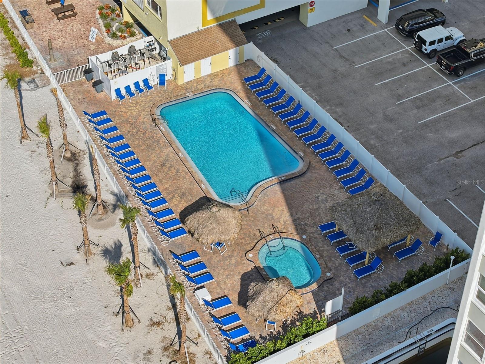 Image 4 of 43 For 17450 Gulf Boulevard 104