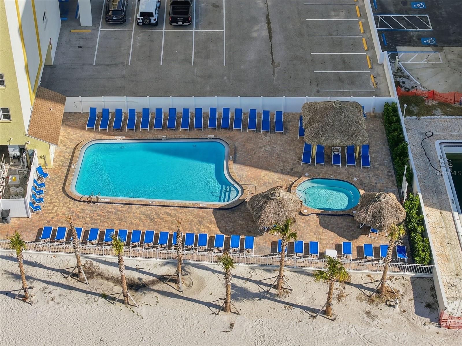 Image 5 of 43 For 17450 Gulf Boulevard 104