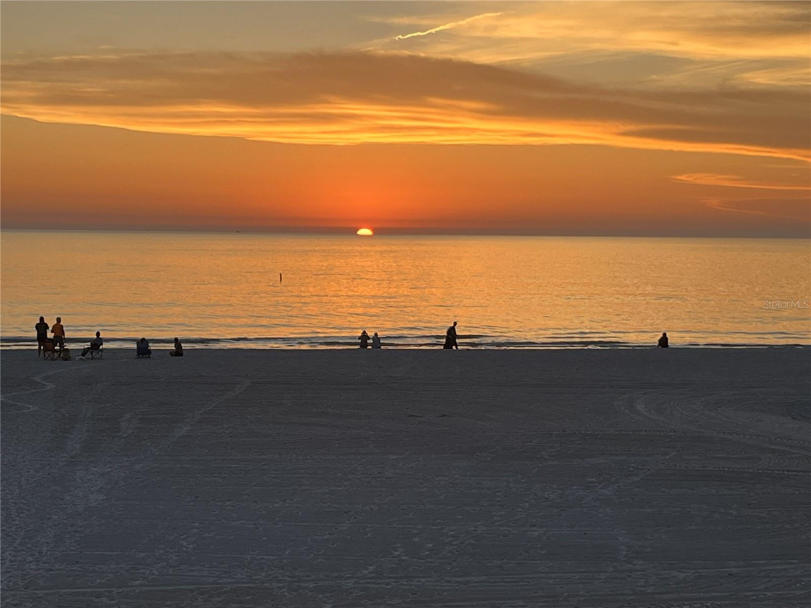 Image 9 of 43 For 17450 Gulf Boulevard 104