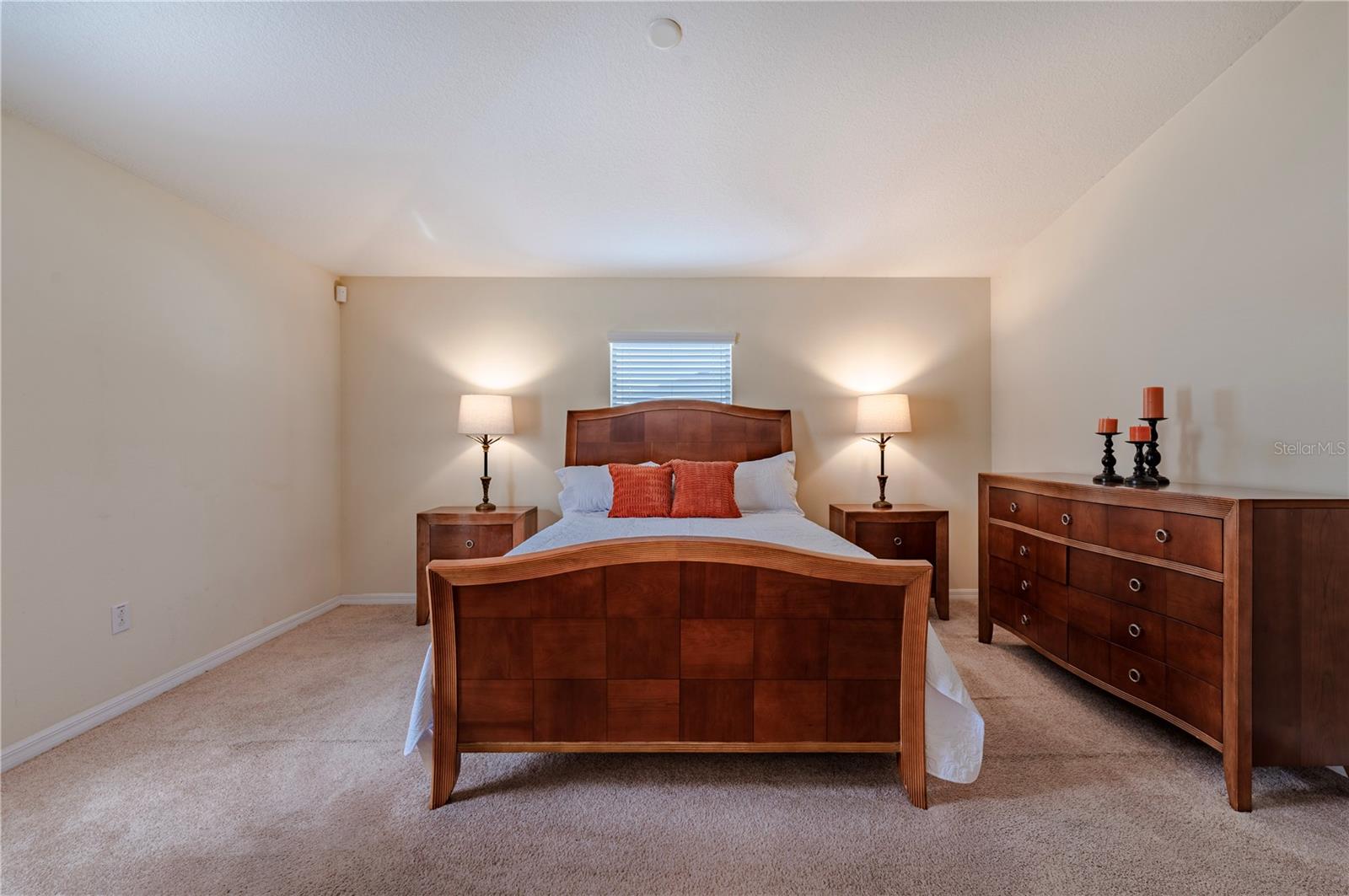 Image 21 of 35 For 12116 Echo Basin Cove