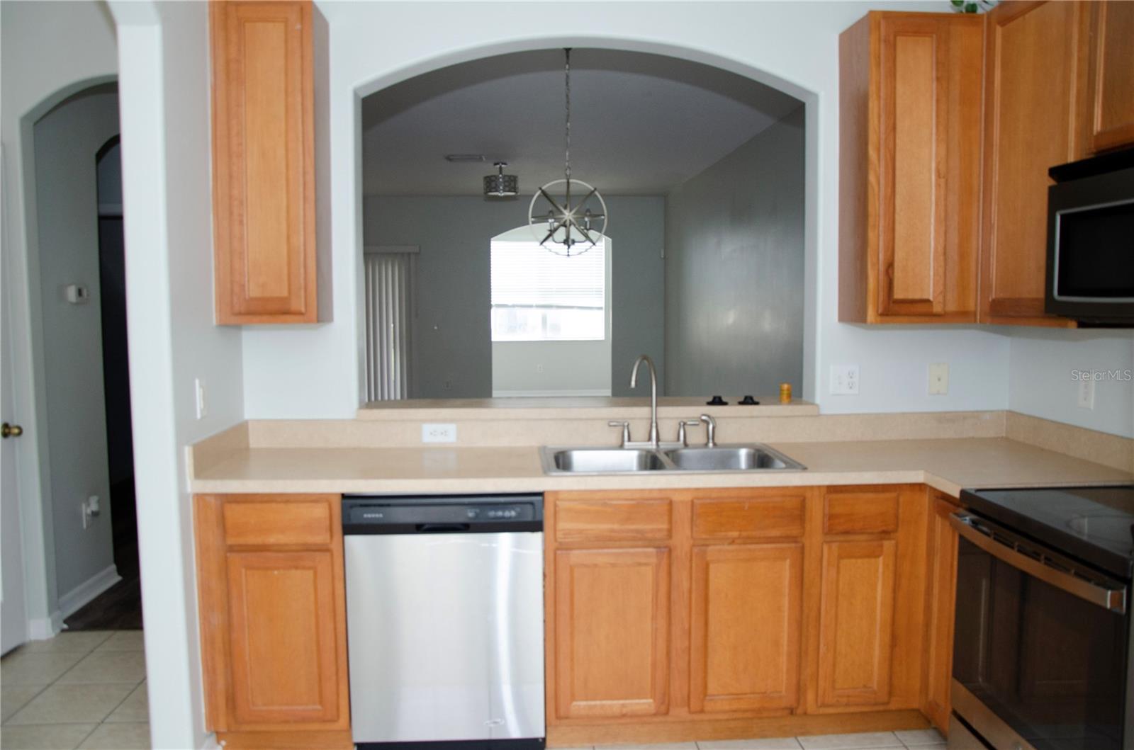 Image 4 of 26 For 30352 Elderwood Drive