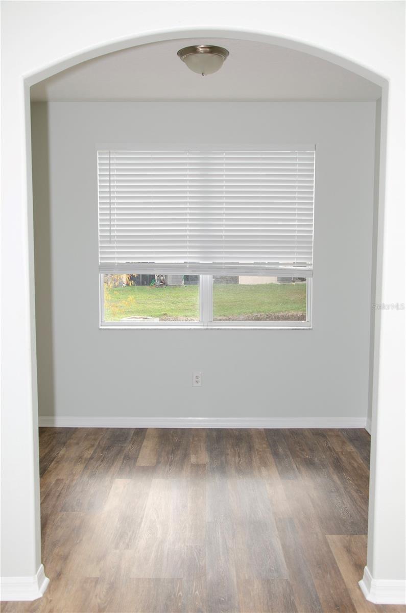 Image 7 of 26 For 30352 Elderwood Drive