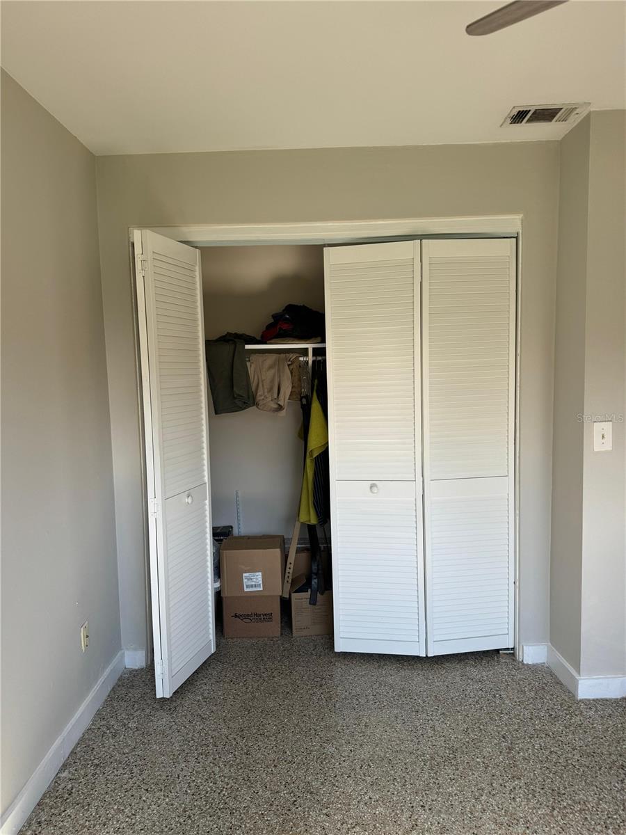 Image 13 of 35 For 2331 Oak Street