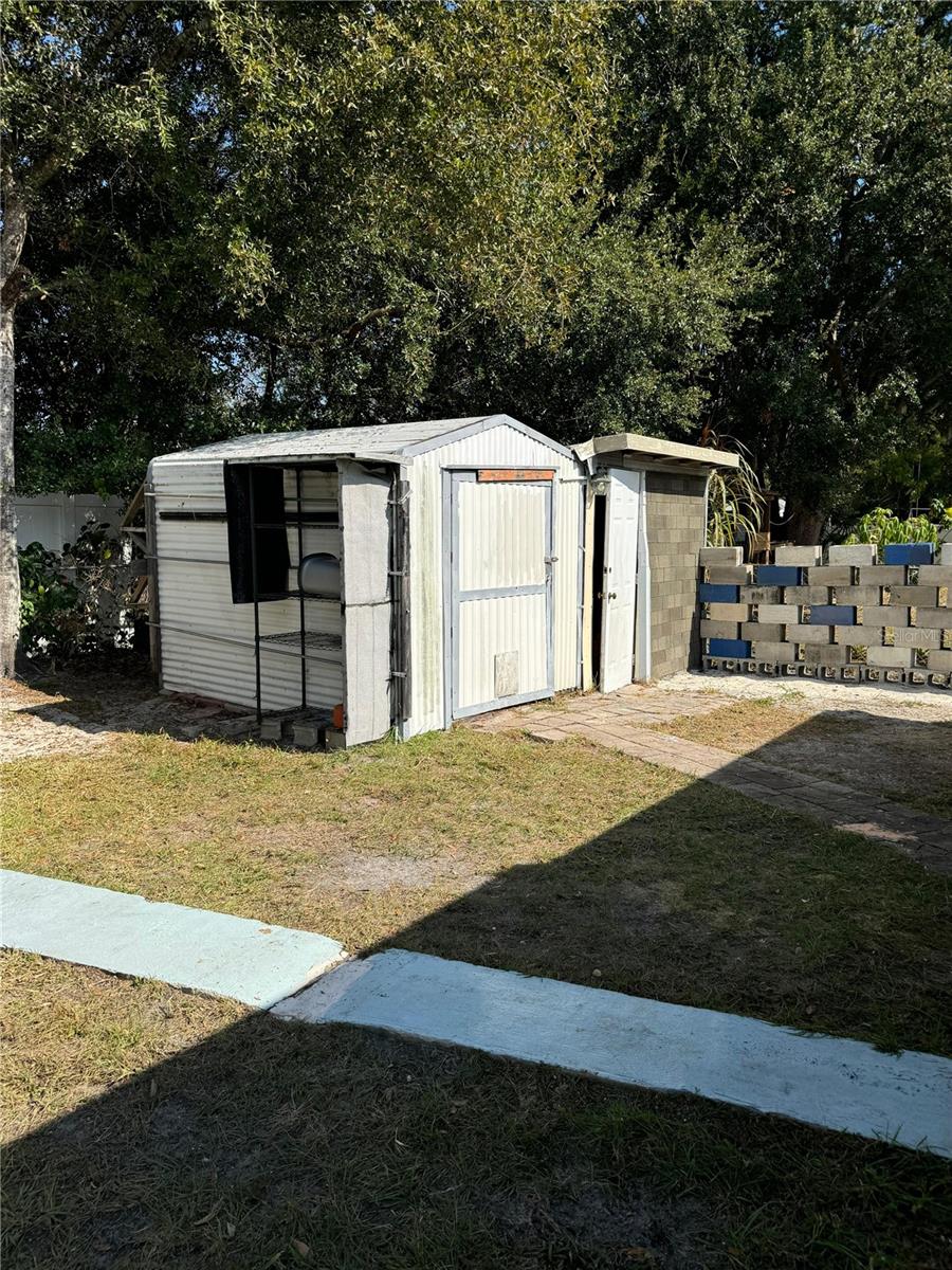 Image 18 of 35 For 2331 Oak Street