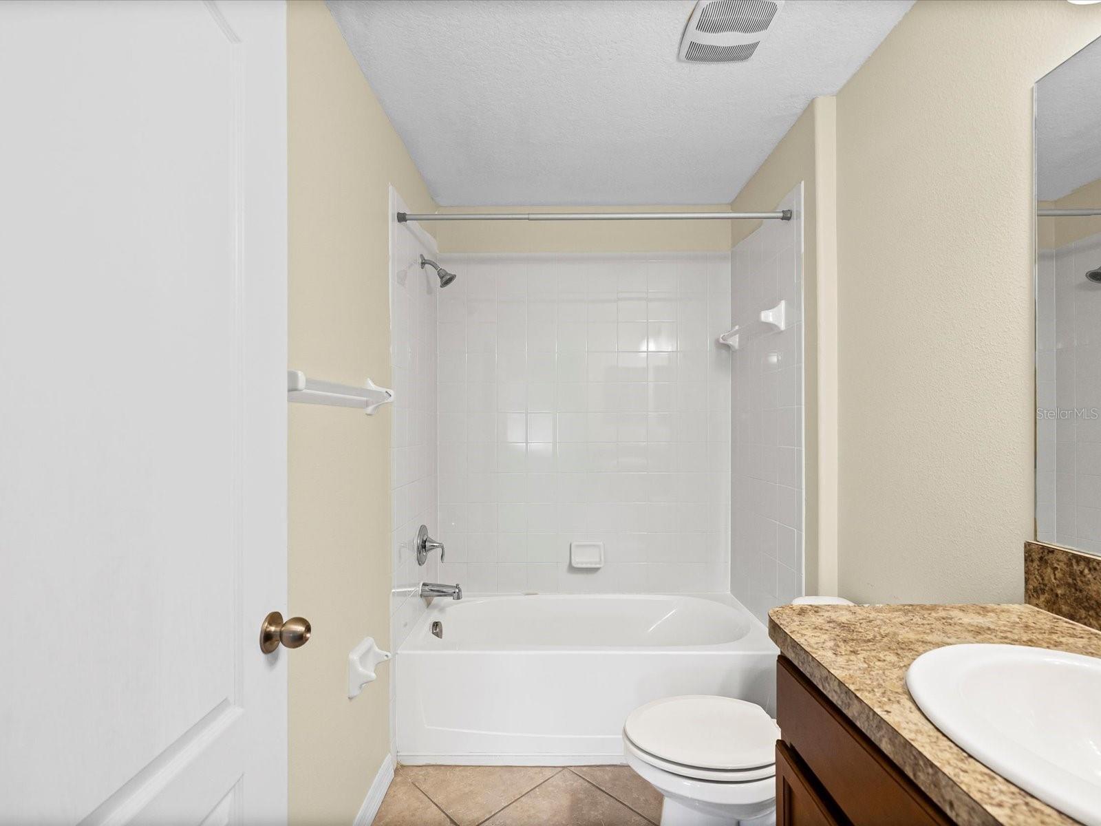 Image 20 of 33 For 9779 Trumpet Vine Loop